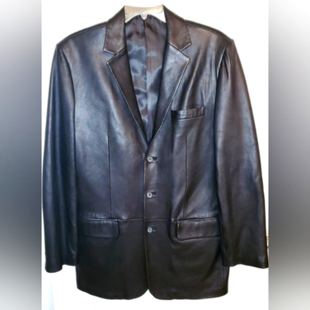 Alfani men's black Leather blazer jacket. Size 40L 3 bottons
